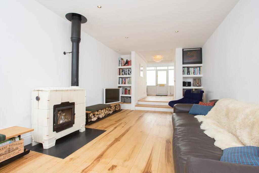 Large Townhouse Just 2 Minutes From The Sea/I360! Villa Brighton Bagian luar foto