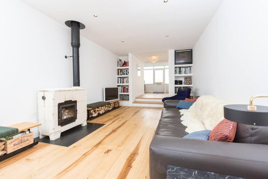 Large Townhouse Just 2 Minutes From The Sea/I360! Villa Brighton Bagian luar foto